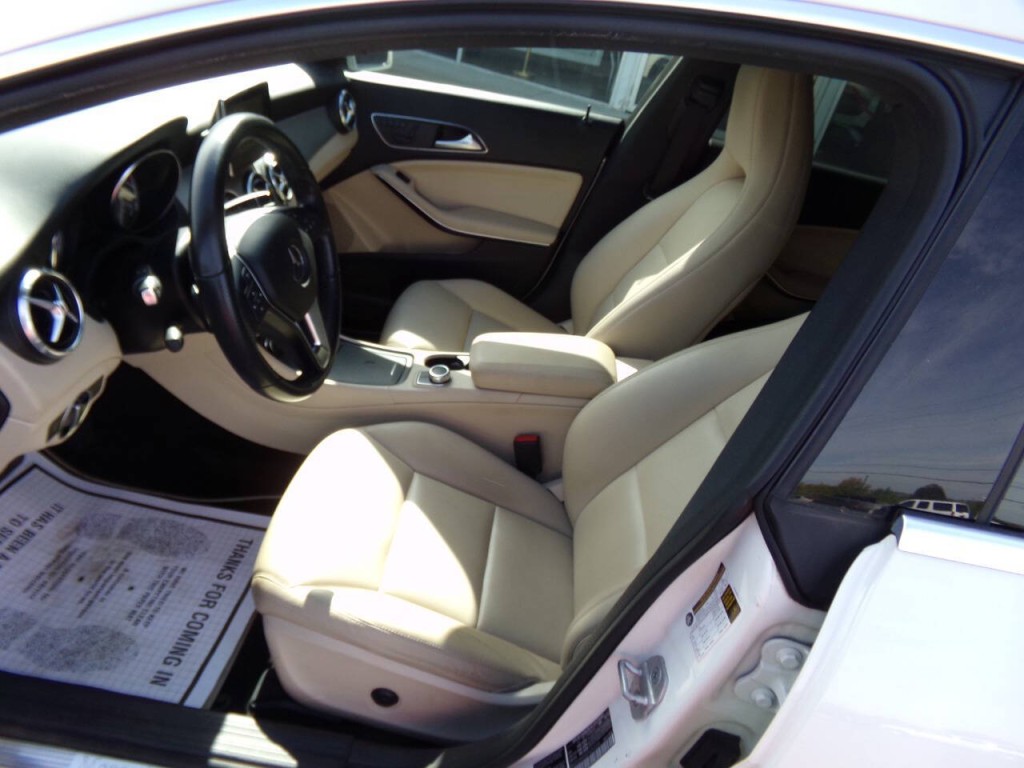 2014 Mercedes-Benz CLA-Class Image 10