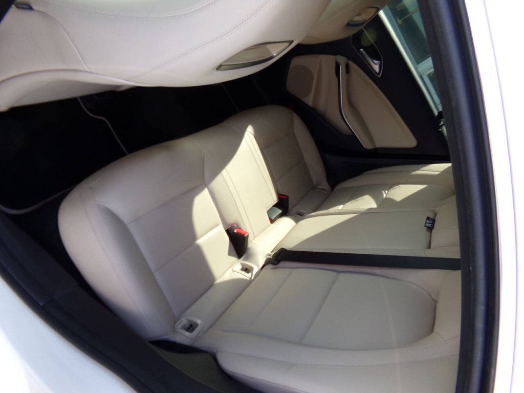 2014 Mercedes-Benz CLA-Class Image 14