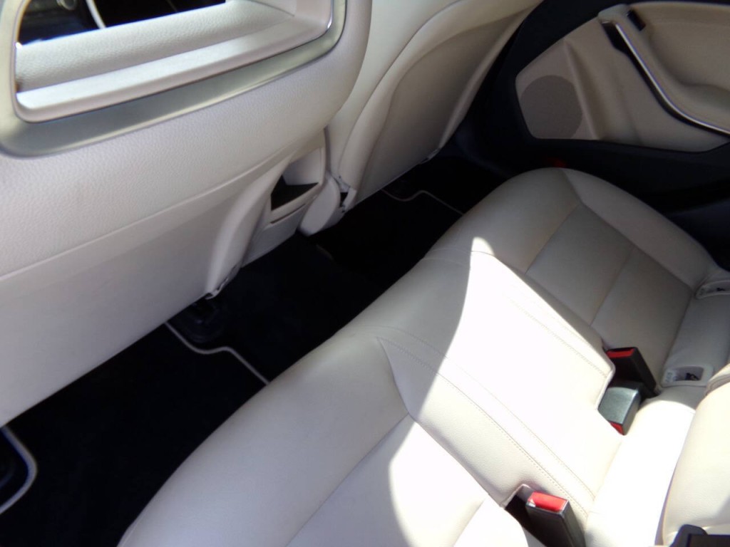 2014 Mercedes-Benz CLA-Class Image 15