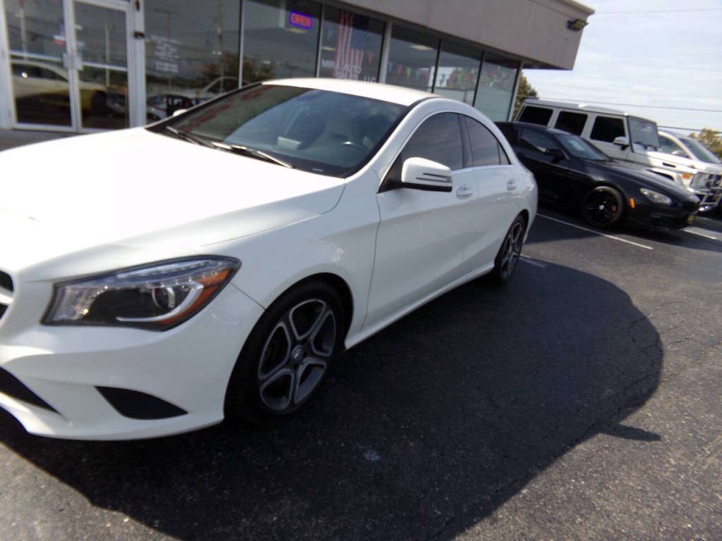 2014 Mercedes-Benz CLA-Class Image 31