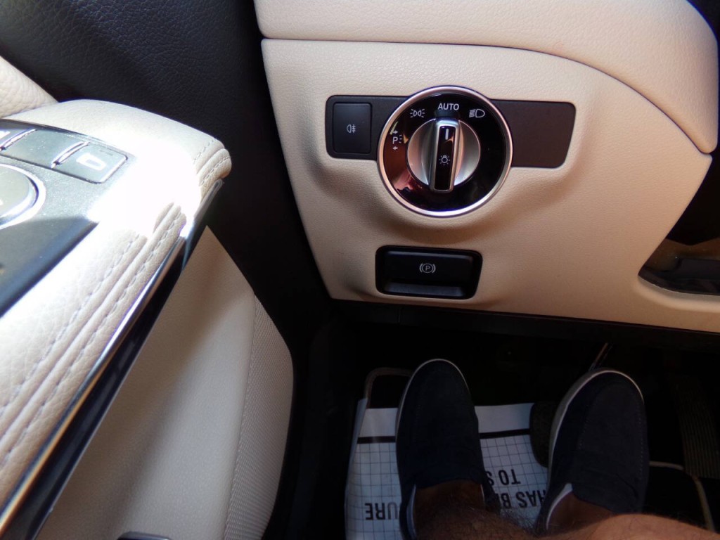 2014 Mercedes-Benz CLA-Class Image 52