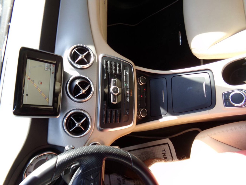 2014 Mercedes-Benz CLA-Class Image 54