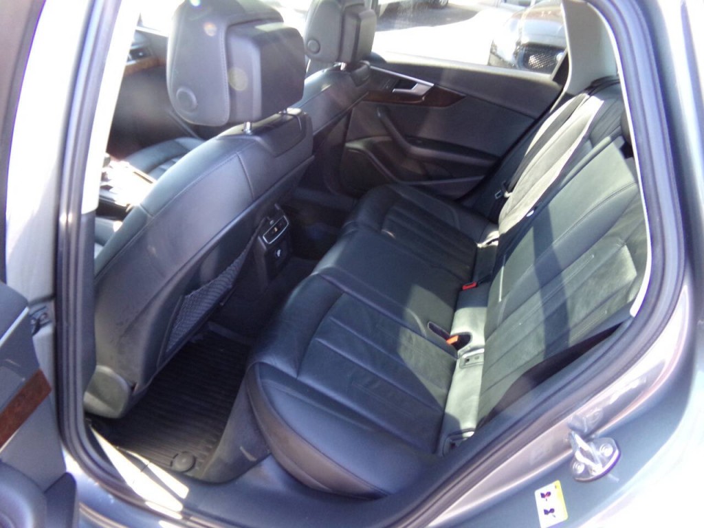 2017 Audi A4 Image 13