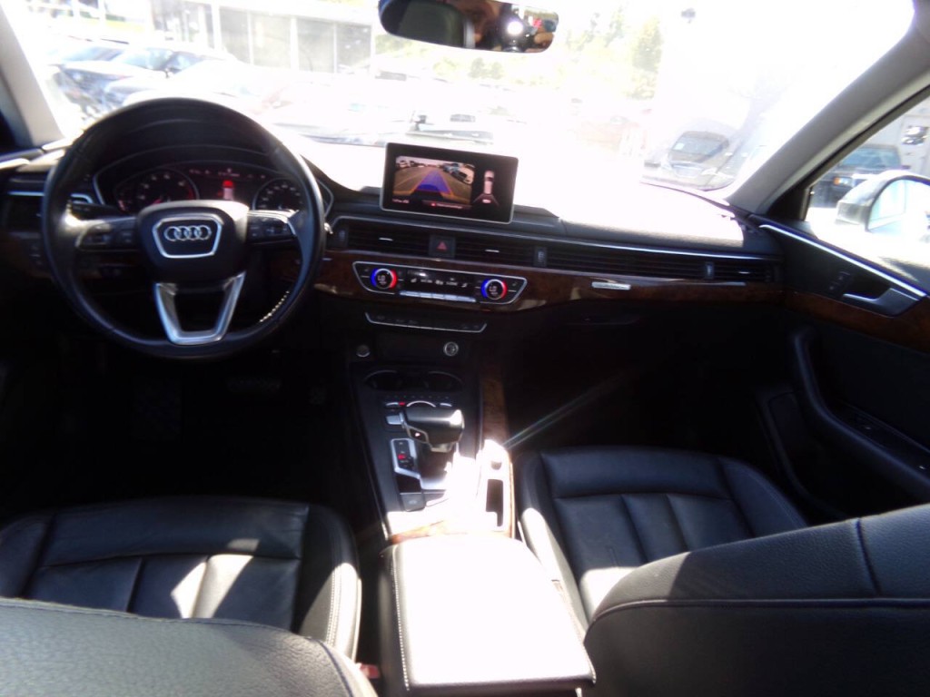 2017 Audi A4 Image 16
