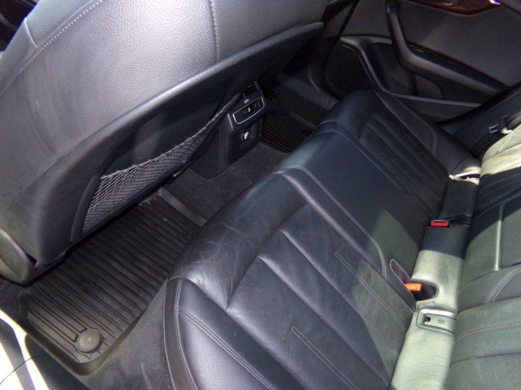 2017 Audi A4 Image 18