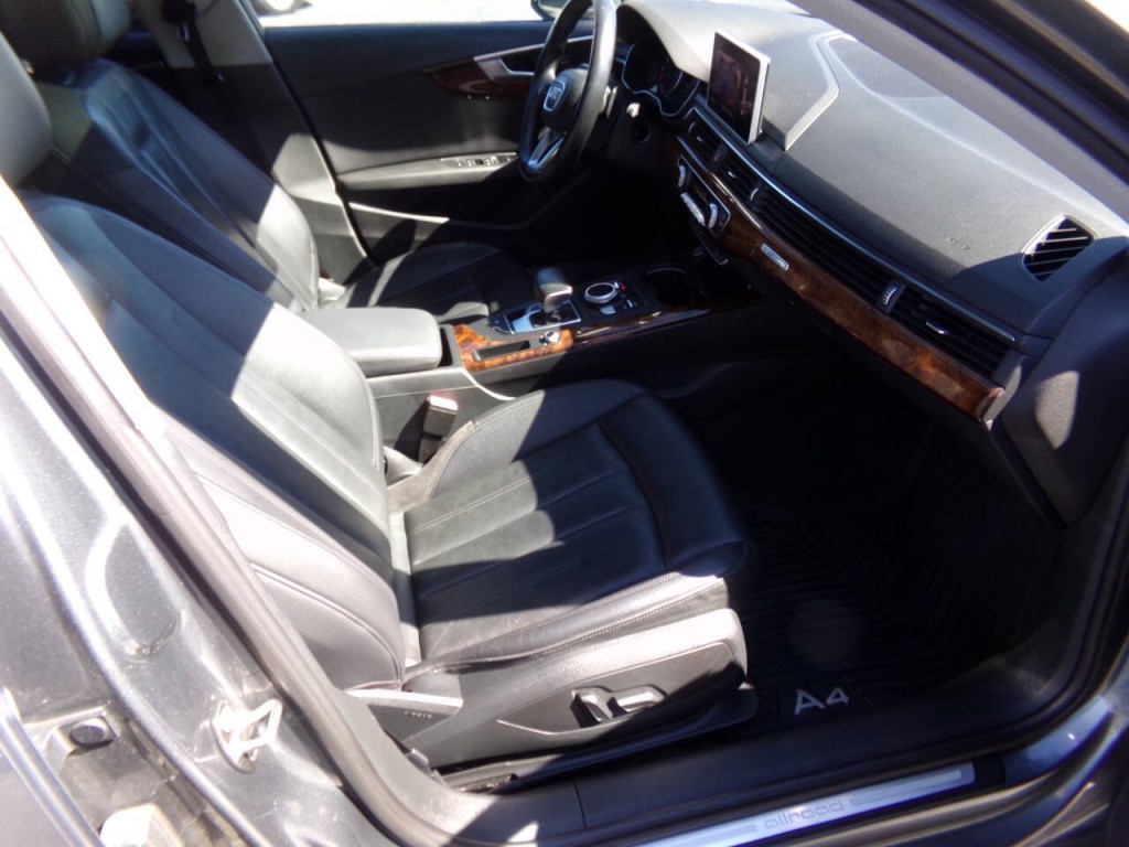 2017 Audi A4 Image 30