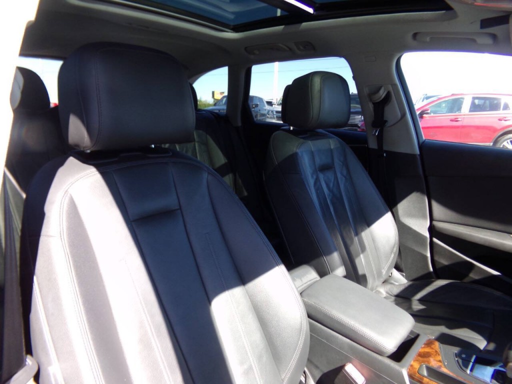 2017 Audi A4 Image 32