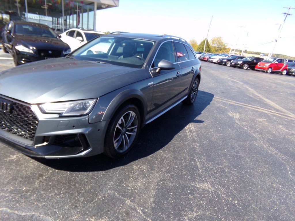 2017 Audi A4 Image 38