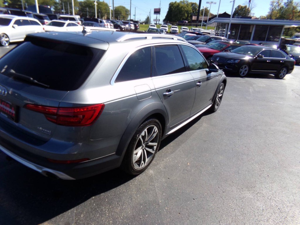 2017 Audi A4 Image 48