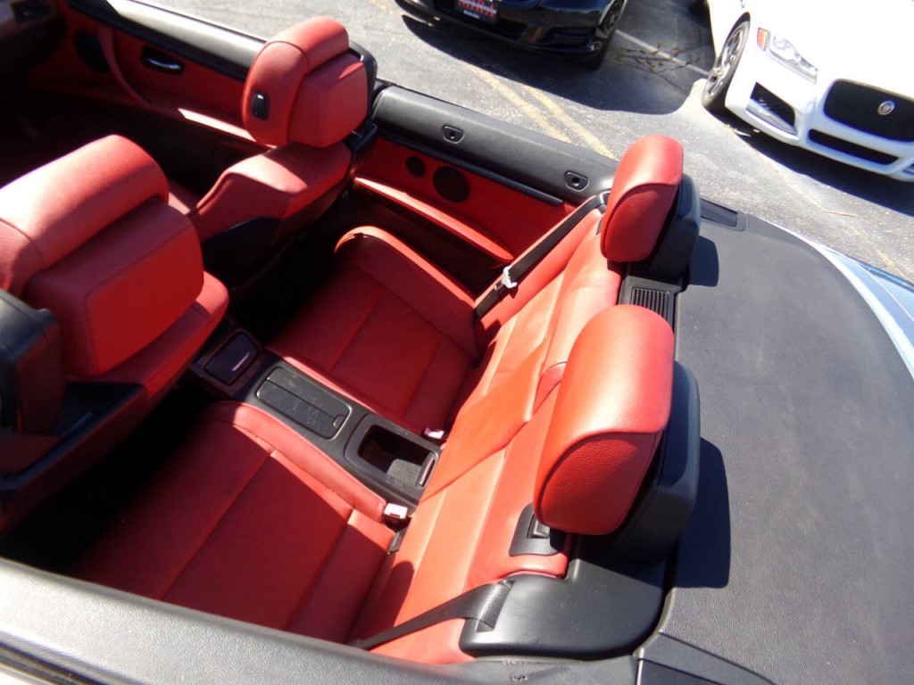 2009 BMW 3 Series Image 11