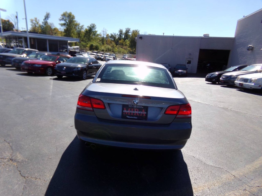 2009 BMW 3 Series Image 18