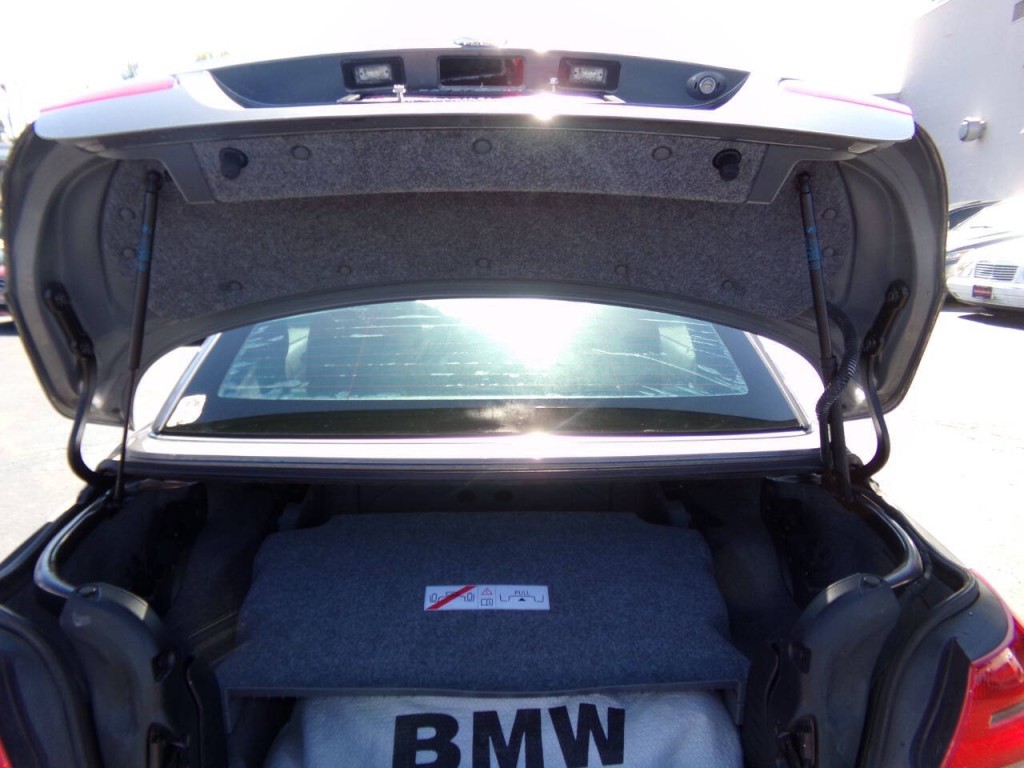 2009 BMW 3 Series Image 28