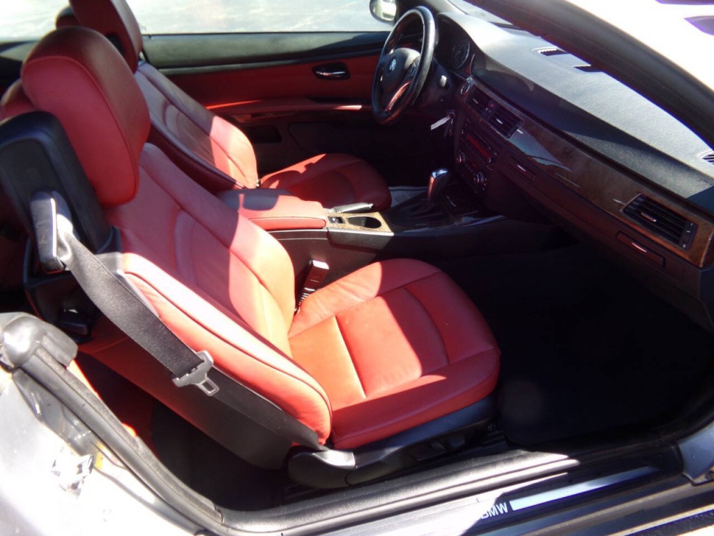 2009 BMW 3 Series Image 30