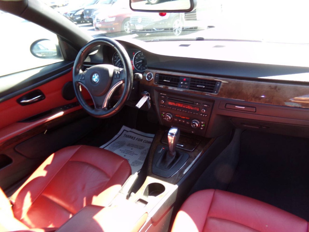 2009 BMW 3 Series Image 33