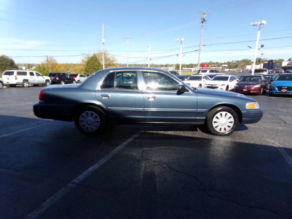 2008 Ford Crown Victoria Image 5