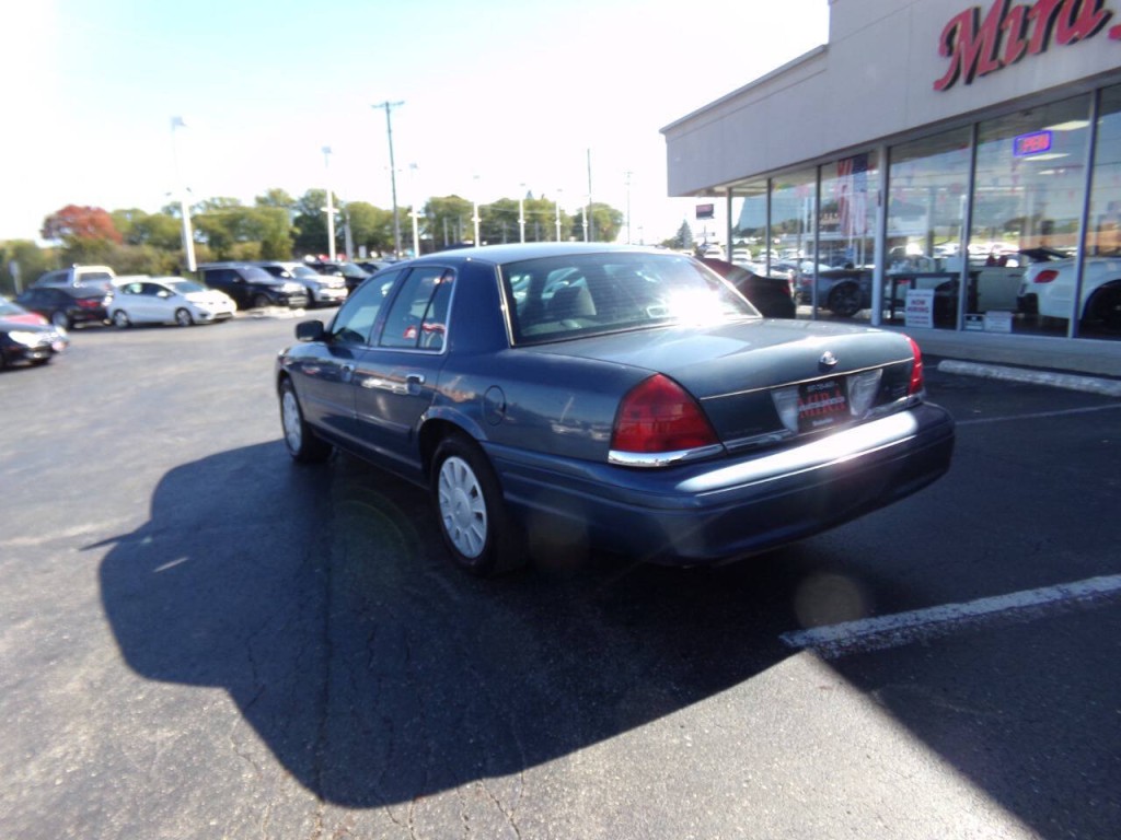 2008 Ford Crown Victoria Image 8