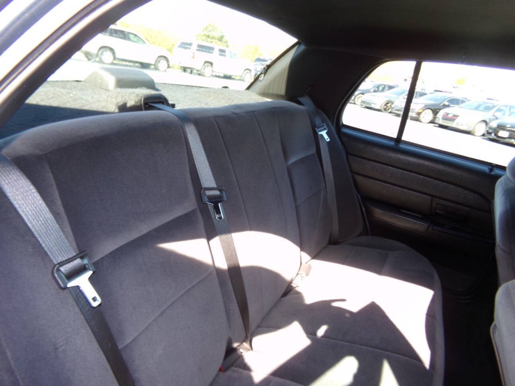 2008 Ford Crown Victoria Image 20