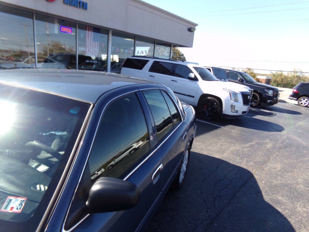 2008 Ford Crown Victoria Image 31
