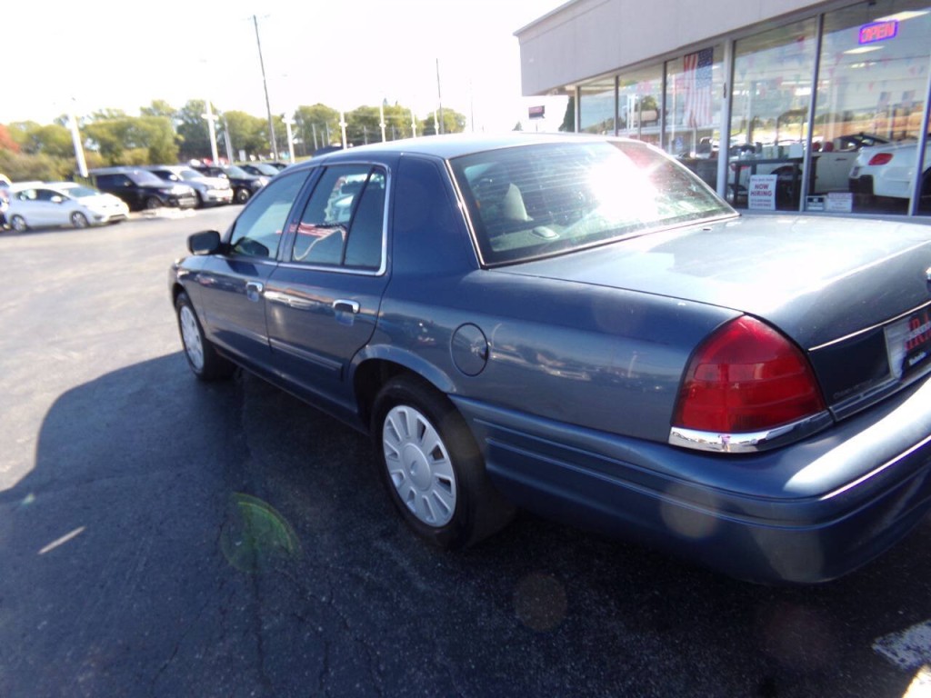 2008 Ford Crown Victoria Image 33