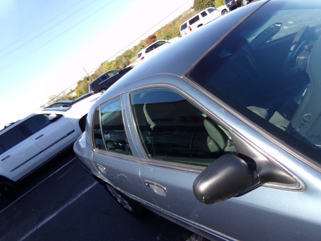 2008 Ford Crown Victoria Image 38