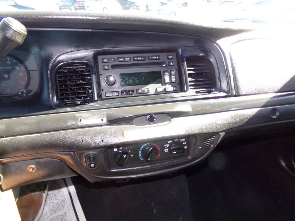 2008 Ford Crown Victoria Image 47