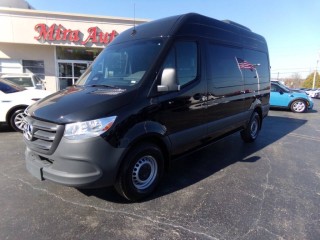 Image for 2025 Mercedes-Benz Sprinter 2500 144 In. Wb Passenger (2.0l I4) ID: 7743843
