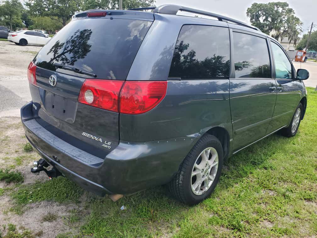 2006 Toyota Sienna Image 11
