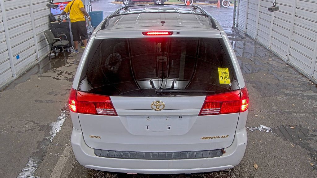 2008 Toyota Sienna Image 3