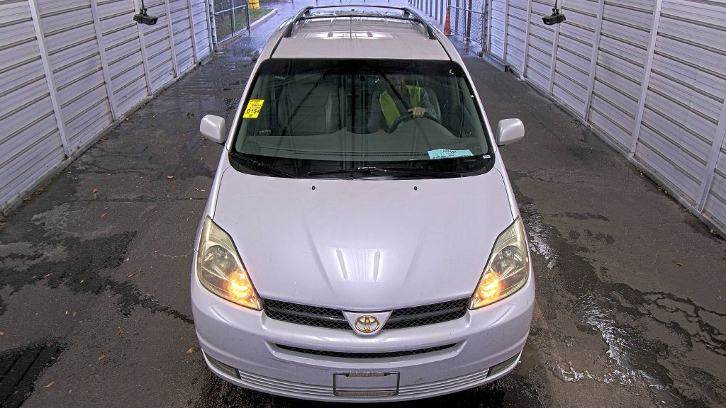 2008 Toyota Sienna Image 5