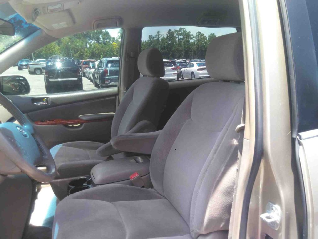 2008 Toyota Sienna Image 4