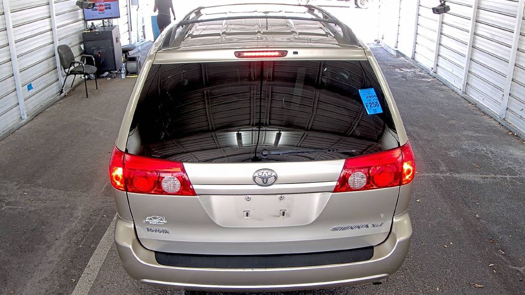 2008 Toyota Sienna Image 6