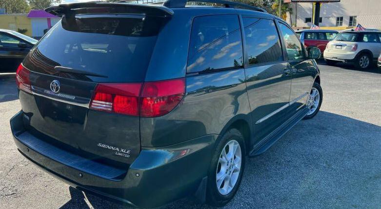 2005 Toyota Sienna Image 8