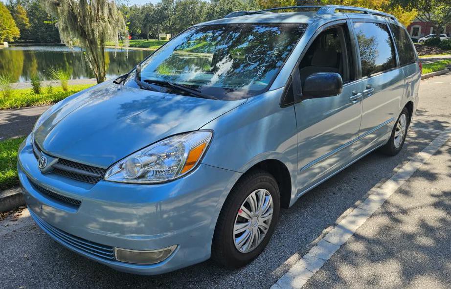 2005 Toyota Sienna Image 3