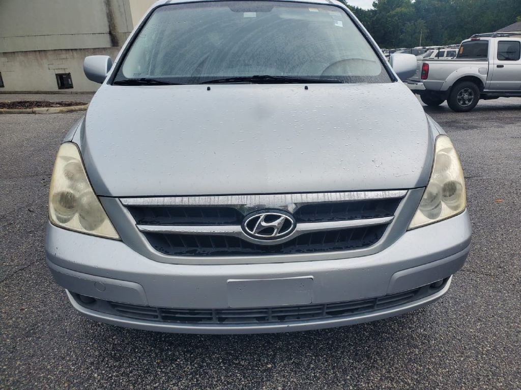 2008 Hyundai Entourage Image 3