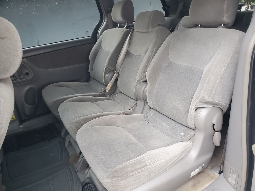 2005 Toyota Sienna Image 6