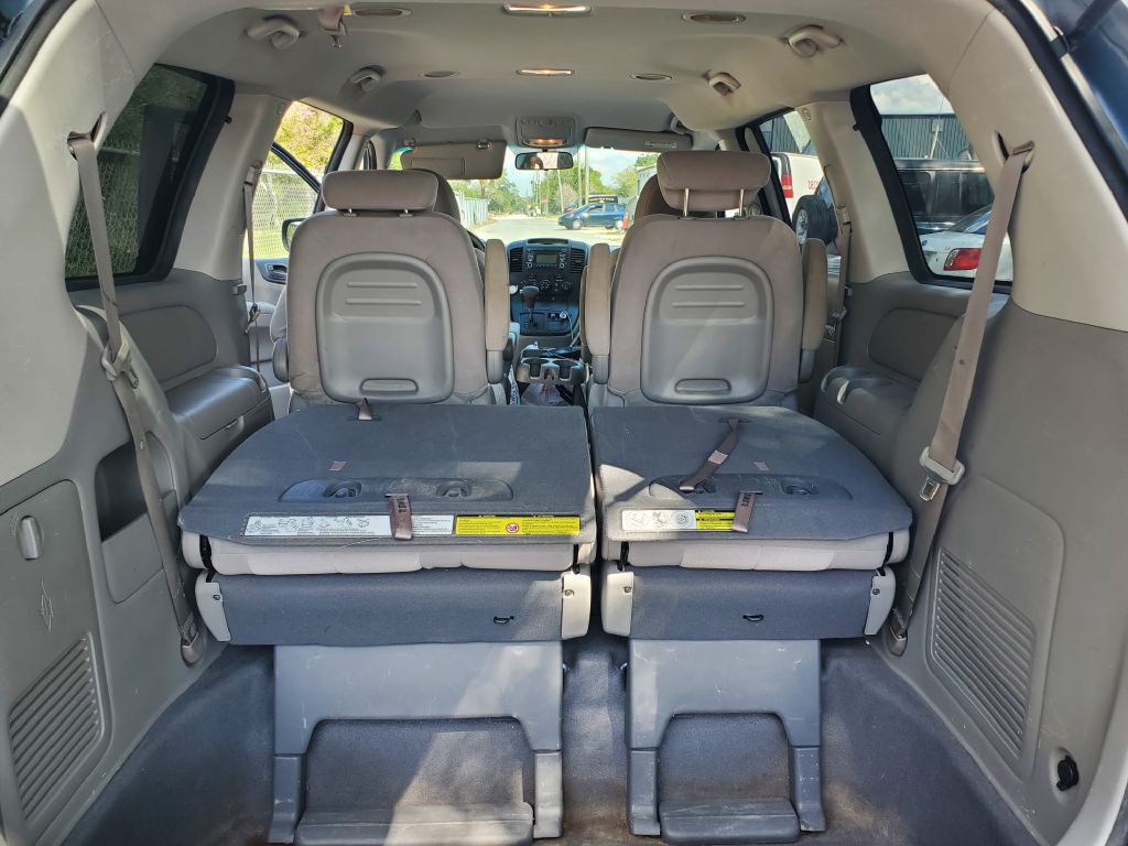 2009 Kia Sedona Image 8