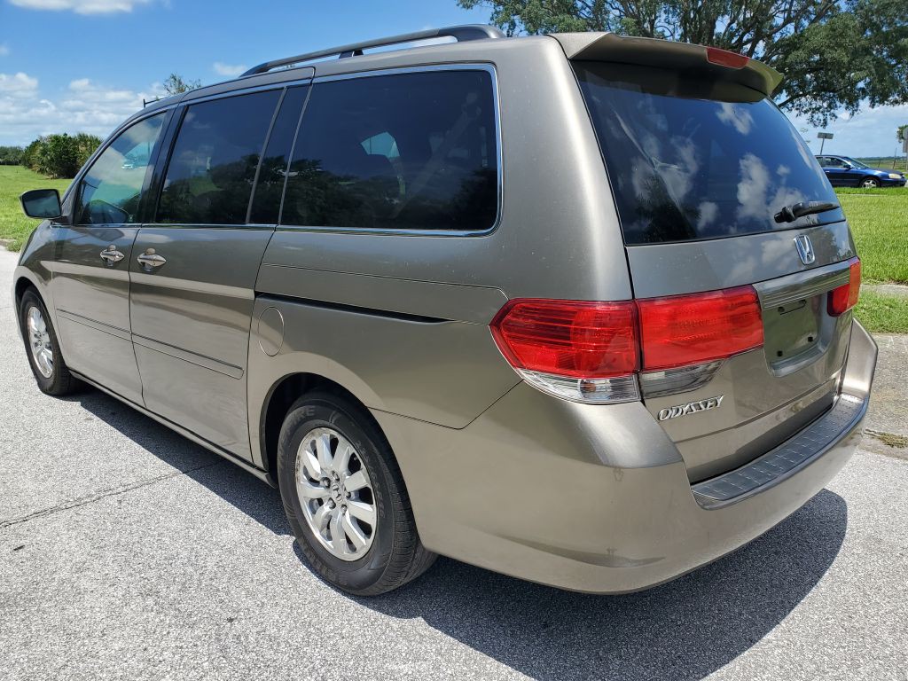 2010 Honda Odyssey Image 3