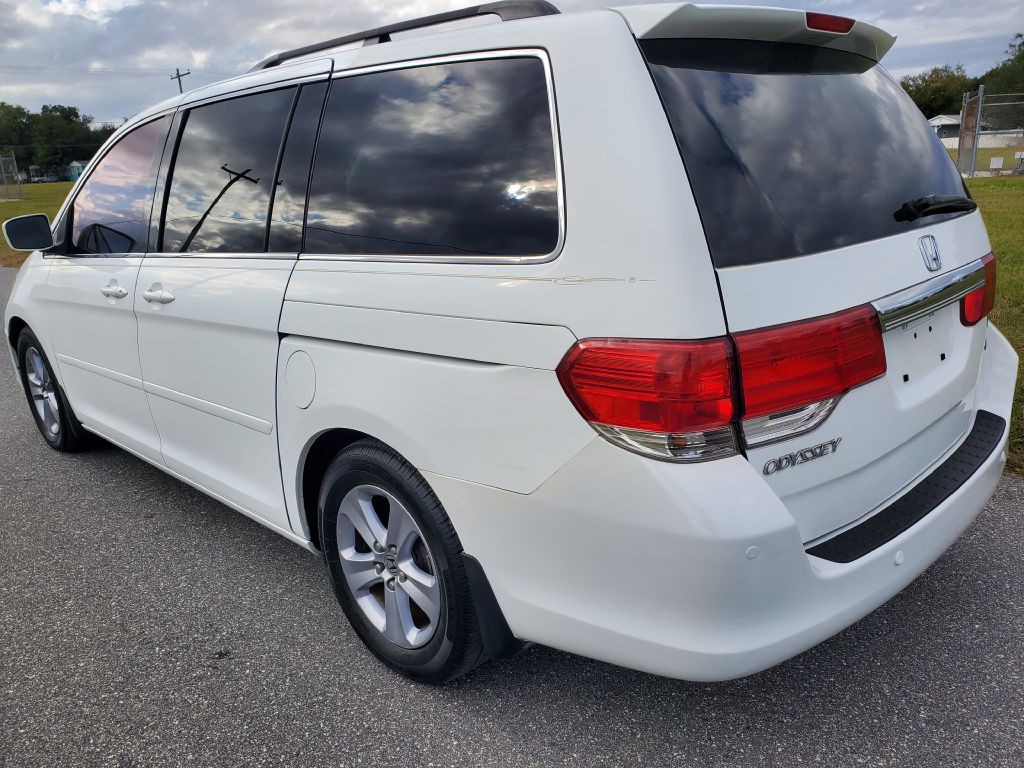 2010 Honda Odyssey Image 4