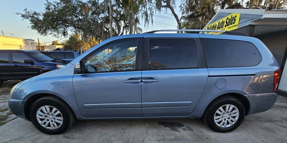 2012 Kia Sedona Image 4