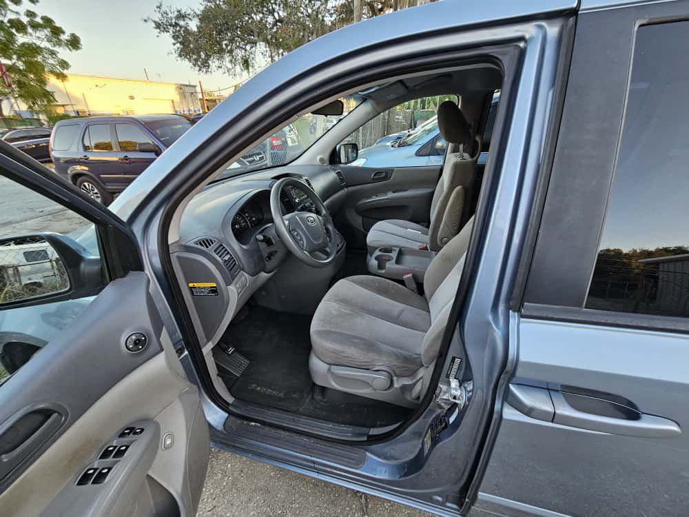 2012 Kia Sedona Image 5