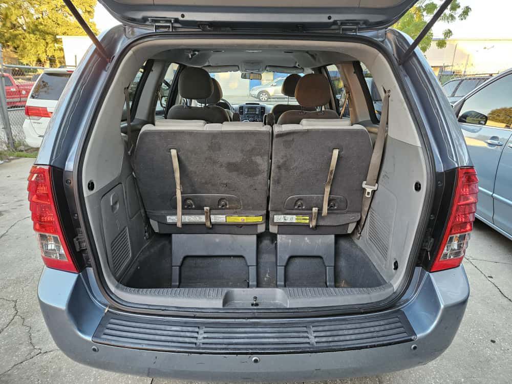 2012 Kia Sedona Image 8