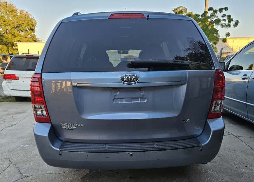 2012 Kia Sedona Image 9