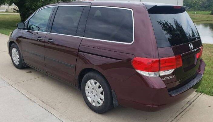 2010 Honda Odyssey Image 3