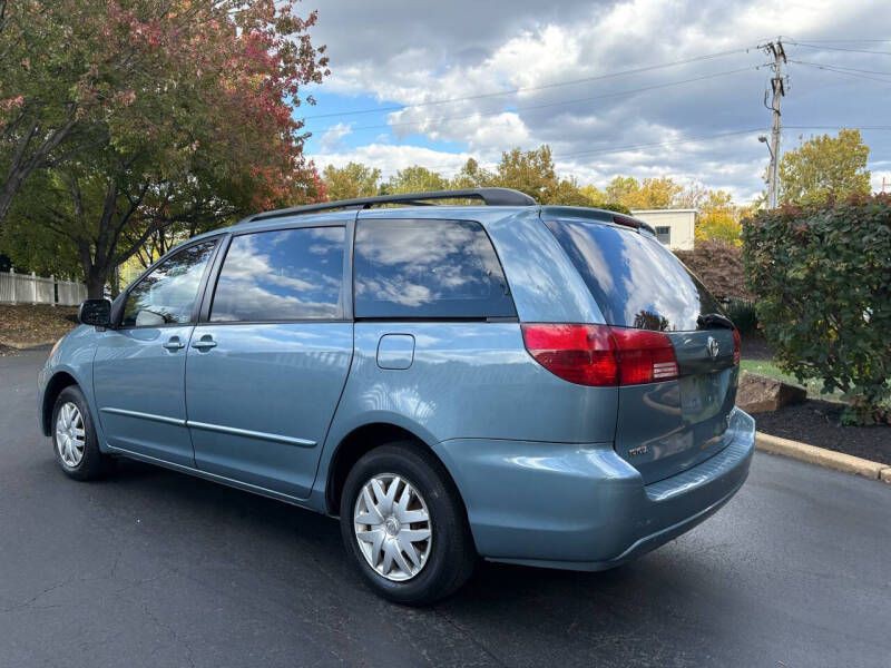 2005 Toyota Sienna Image 4