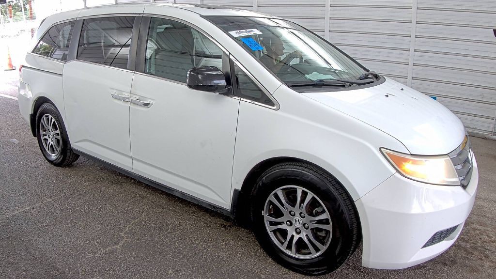 2011 Honda Odyssey Image 1
