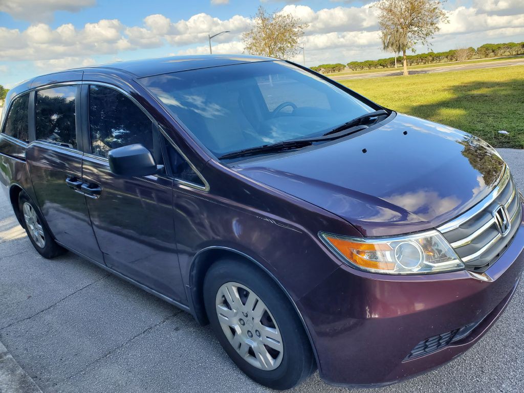 2012 Honda Odyssey Image 1