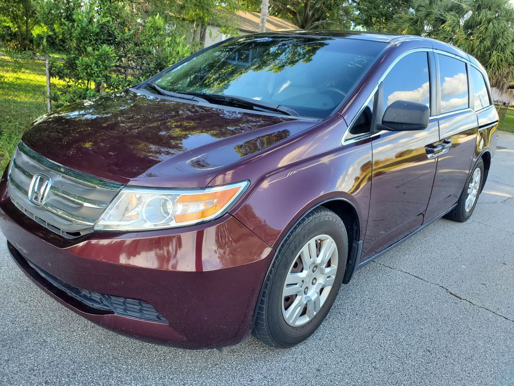 2012 Honda Odyssey Image 3