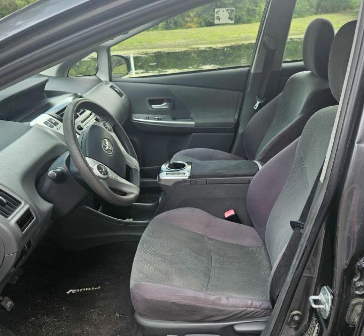 2013 Toyota Prius Image 7
