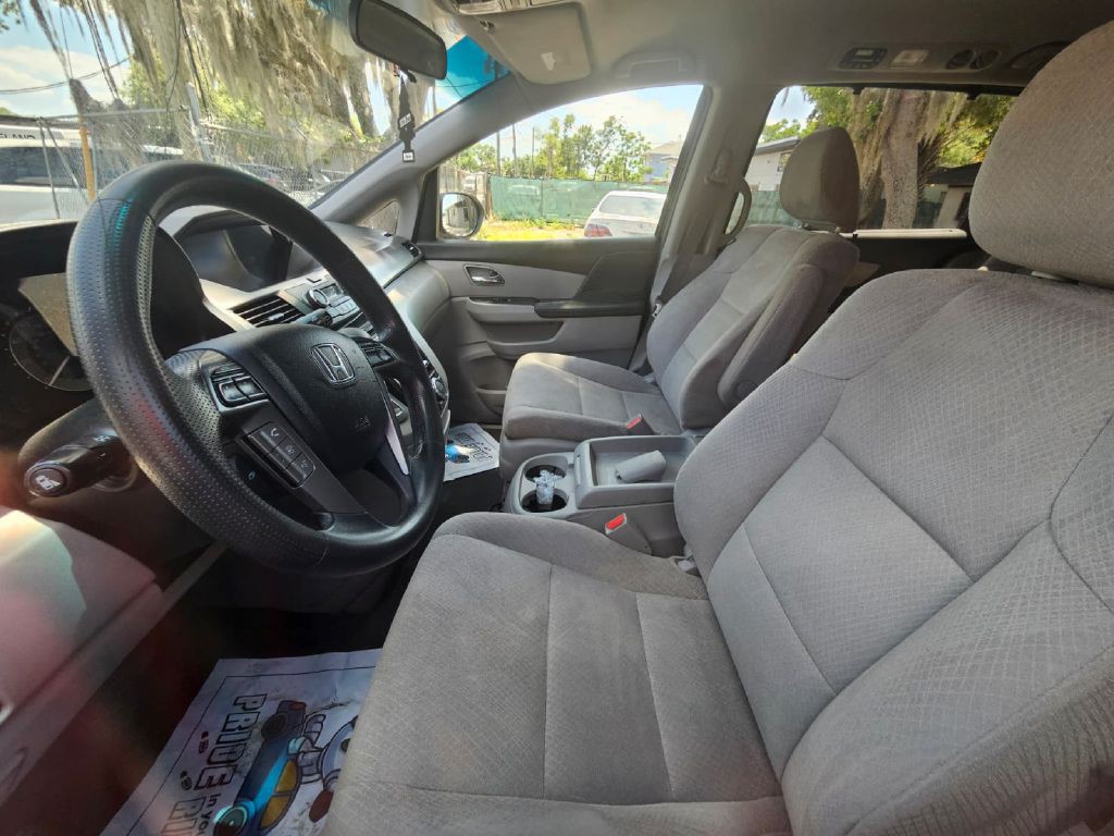 2014 Honda Odyssey Image 7