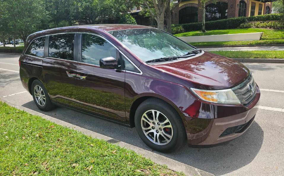 2012 Honda Odyssey Image 1